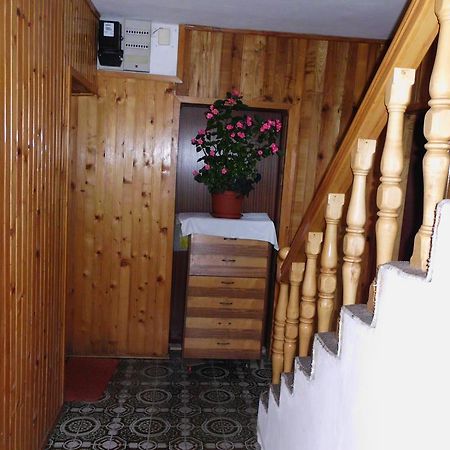 Guest House Krga โคเรนนิซา ภายนอก รูปภาพ