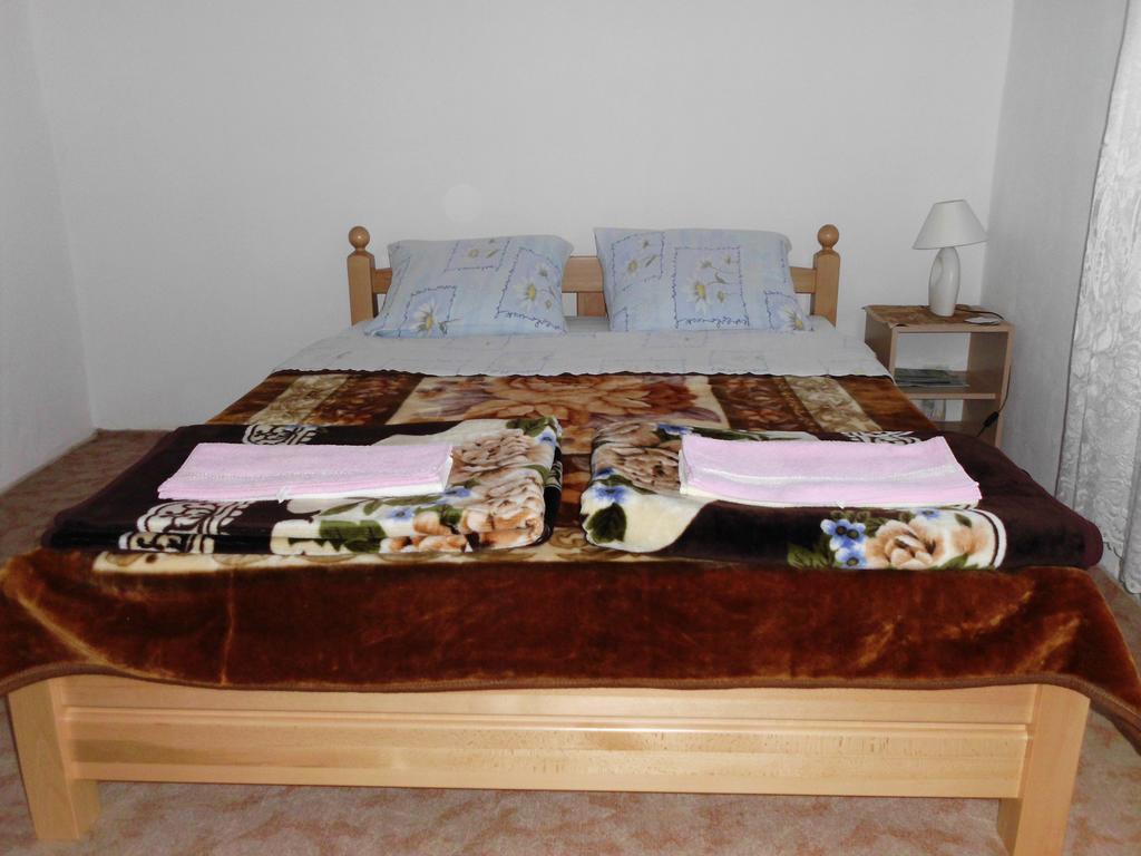 Guest House Krga โคเรนนิซา ห้อง รูปภาพ