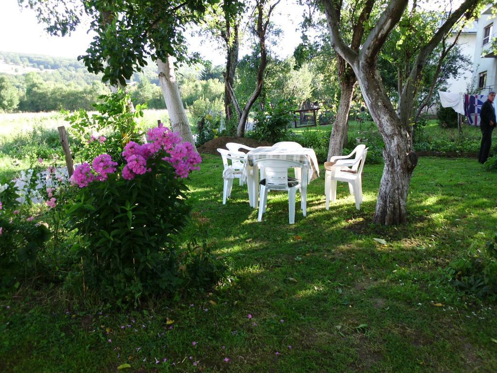 Guest House Krga โคเรนนิซา ภายนอก รูปภาพ